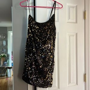 One shoulder sequin boutique dress